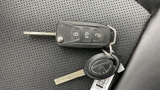 Used 2022 Tata Tiago Revotron XZ Plus Petrol Manual extra CAR KEY VIEW