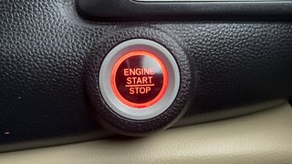 Used 2021 Honda Amaze 1.2 VX CVT i-VTEC Petrol Automatic top_features Keyless start
