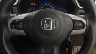Used 2018 Honda Brio [2017-2018] S MT Petrol Manual top_features Steering mounted controls