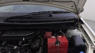 Used 2018 Toyota Etios Liva [2017-2020] V Petrol Manual engine ENGINE LEFT SIDE HINGE & APRON VIEW