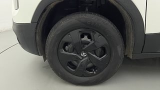 Used 2023 Tata Punch Adventure AMT Petrol Automatic tyres LEFT FRONT TYRE RIM VIEW