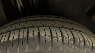Used 2017 volkswagen Vento 1.5L Highline Diesel Diesel Manual tyres RIGHT REAR TYRE TREAD VIEW