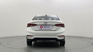 Used 2019 Hyundai Verna [2017-2020] 1.6 VTVT SX Petrol Manual exterior BACK VIEW