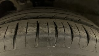 Used 2018 Hyundai Verna [2017-2020] 1.6 VTVT SX (O) Petrol Manual tyres LEFT FRONT TYRE TREAD VIEW
