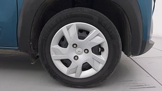 Used 2021 Renault Kwid 1.0 RXL AMT Petrol Automatic tyres RIGHT FRONT TYRE RIM VIEW