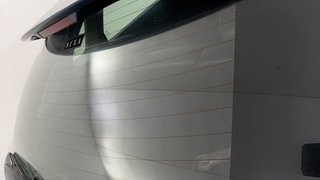 Used 2017 Maruti Suzuki Baleno [2015-2019] Zeta AT Petrol Petrol Automatic top_features Rear defogger