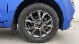 Used 2019 Hyundai Elite i20 [2018-2020] Sportz Plus 1.2 Petrol Manual tyres RIGHT FRONT TYRE RIM VIEW