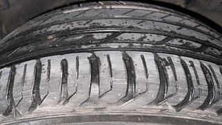 Used 2017 Renault Duster [2015-2019] 85 PS RXZ 4X2 MT Diesel Manual tyres LEFT REAR TYRE TREAD VIEW