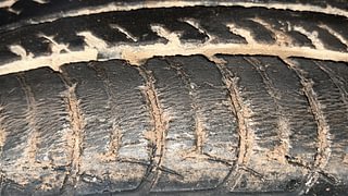 Used 2020 Maruti Suzuki Wagon R 1.0 [2019-2022] VXI Petrol Manual tyres LEFT FRONT TYRE TREAD VIEW