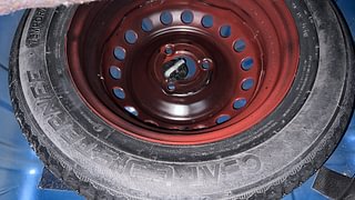 Used 2021 Renault Kwid CLIMBER 1.0 AMT Opt Petrol Automatic tyres SPARE TYRE VIEW