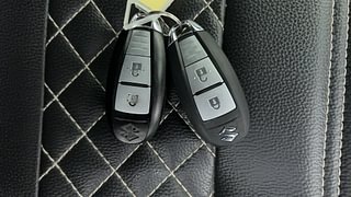 Used 2016 Maruti Suzuki Baleno [2015-2019] Alpha Petrol Petrol Manual extra CAR KEY VIEW