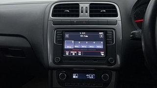 Used 2018 Volkswagen Polo [2017-2019] Highline Plus 1.2L (P) Petrol Manual interior MUSIC SYSTEM & AC CONTROL VIEW