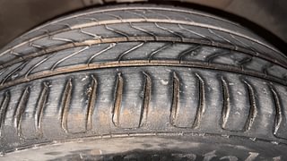 Used 2018 Hyundai Elite i20 [2018-2020] Asta 1.2 Dual Tone Petrol Manual tyres RIGHT FRONT TYRE TREAD VIEW