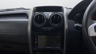 Used 2017 Renault Duster [2015-2019] 85 PS RXZ 4X2 MT Diesel Manual top_features Integrated (in-dash) music system