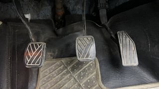 Used 2016 Maruti Suzuki Baleno [2015-2019] Alpha Petrol Petrol Manual interior PEDALS VIEW