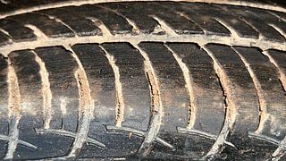 Used 2020 Maruti Suzuki Wagon R 1.0 [2019-2022] VXI Petrol Manual tyres LEFT REAR TYRE TREAD VIEW