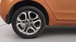 Used 2018 Hyundai Elite i20 [2018-2020] Asta 1.2 Dual Tone Petrol Manual tyres RIGHT REAR TYRE RIM VIEW