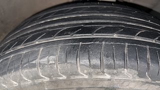 Used 2017 Hyundai Elite i20 [2014-2018] Sportz 1.2 Petrol Manual tyres RIGHT FRONT TYRE TREAD VIEW