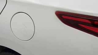 Used 2019 Hyundai Verna [2017-2020] 1.6 VTVT SX Petrol Manual dents MINOR SCRATCH