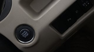Used 2015 Maruti Suzuki Ciaz [2014-2017] ZXi Petrol Manual top_features Keyless start