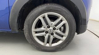 Used 2021 Renault Triber RXZ Petrol Manual tyres RIGHT FRONT TYRE RIM VIEW