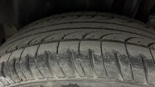 Used 2014 Maruti Suzuki Swift [2011-2017] VXi Petrol Manual tyres LEFT REAR TYRE TREAD VIEW