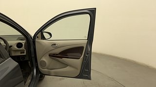 Used 2015 Toyota Etios [2010-2017] V Petrol Manual interior RIGHT FRONT DOOR OPEN VIEW