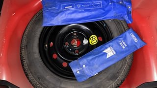 Used 2015 Maruti Suzuki Swift [2011-2017] ZXi Petrol Manual tyres SPARE TYRE VIEW