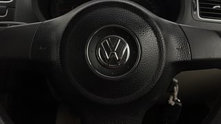 Used 2011 Volkswagen Polo [2010-2014] Highline1.2L (P) Petrol Manual top_features Airbags