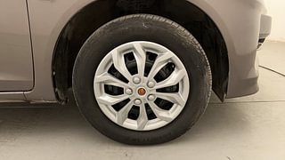 Used 2013 Honda Amaze [2013-2016] 1.2 S i-VTEC Petrol Manual tyres RIGHT FRONT TYRE RIM VIEW