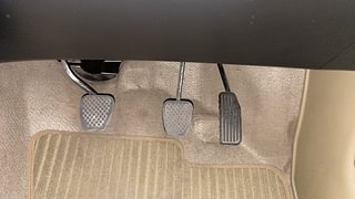 Used 2014 Honda Amaze [2013-2016] 1.2 VX i-VTEC Petrol Manual interior PEDALS VIEW