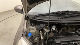 Used 2013 Honda Amaze [2013-2016] 1.2 S i-VTEC Petrol Manual engine ENGINE RIGHT SIDE HINGE & APRON VIEW