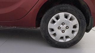 Used 2014 Hyundai i20 [2012-2014] Magna (O) 1.2 Petrol Manual tyres LEFT REAR TYRE RIM VIEW