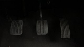 Used 2012 Hyundai i10 [2010-2016] Magna 1.2 Petrol Petrol Manual interior PEDALS VIEW