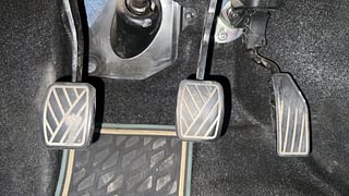 Used 2021 Maruti Suzuki Wagon R 1.0 [2019-2022] VXI Petrol Manual interior PEDALS VIEW