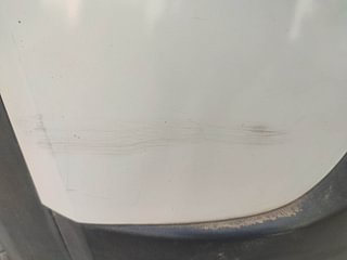 Used 2018 Renault Kwid [2015-2019] 1.0 RXT AMT Petrol Automatic dents MINOR SCRATCH