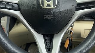 Used 2011 Honda City [2011-2014] 1.5 S MT Petrol Manual top_features Airbags