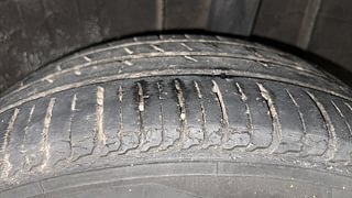 Used 2020 Renault Triber RXZ AMT Petrol Automatic tyres LEFT REAR TYRE TREAD VIEW
