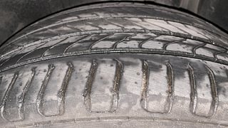 Used 2015 Maruti Suzuki Ciaz [2014-2017] ZXi Petrol Manual tyres LEFT REAR TYRE TREAD VIEW