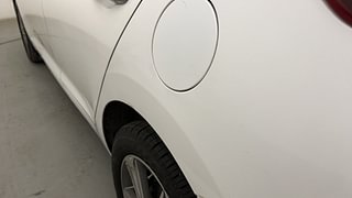 Used 2018 Hyundai Verna [2017-2020] 1.6 VTVT SX (O) Petrol Manual dents MINOR DENT