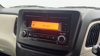 Used 2020 Maruti Suzuki Wagon R 1.0 [2019-2022] VXI Petrol Manual top_features Integrated (in-dash) music system
