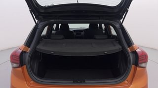 Used 2018 Hyundai Elite i20 [2018-2020] Asta 1.2 Dual Tone Petrol Manual interior DICKY INSIDE VIEW