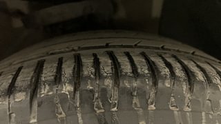 Used 2018 Hyundai Verna [2017-2020] 1.6 VTVT SX (O) Petrol Manual tyres RIGHT FRONT TYRE TREAD VIEW