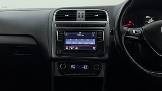 Used 2019 volkswagen Polo Highline Plus 1.0 MPI Petrol Manual interior MUSIC SYSTEM & AC CONTROL VIEW