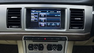 Used 2015 Jaguar XF 2.2 Diesel Diesel Automatic top_features Integrated (in-dash) music system