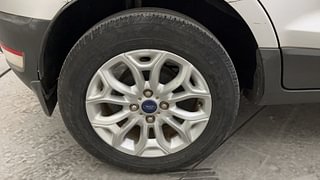 Used 2015 Ford EcoSport Titanium 1.5 TDCi Diesel Manual tyres RIGHT REAR TYRE RIM VIEW
