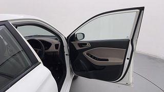Used 2018 Hyundai Elite i20 [2018-2020] Sportz 1.2 Petrol Manual interior RIGHT FRONT DOOR OPEN VIEW