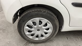 Used 2014 Maruti Suzuki Celerio VXI AMT Petrol Automatic tyres RIGHT REAR TYRE RIM VIEW