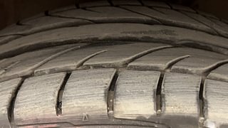 Used 2019 Maruti Suzuki Swift [2017-2021] VXi Petrol Manual tyres RIGHT FRONT TYRE TREAD VIEW