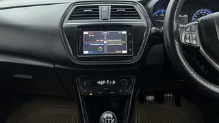 Used 2015 Maruti Suzuki S-Cross Alpha 1.3 Diesel Manual interior MUSIC SYSTEM & AC CONTROL VIEW